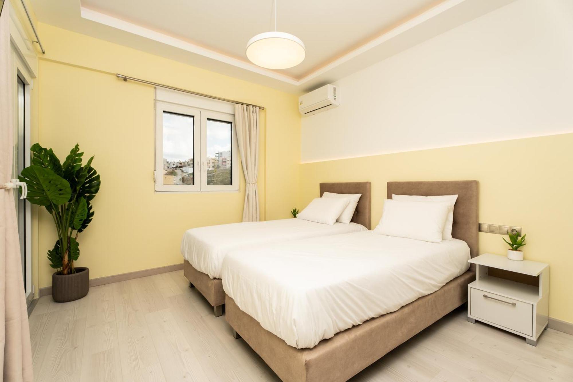 Secret View Apartment, With Private Jacuzzi Rethymno Esterno foto