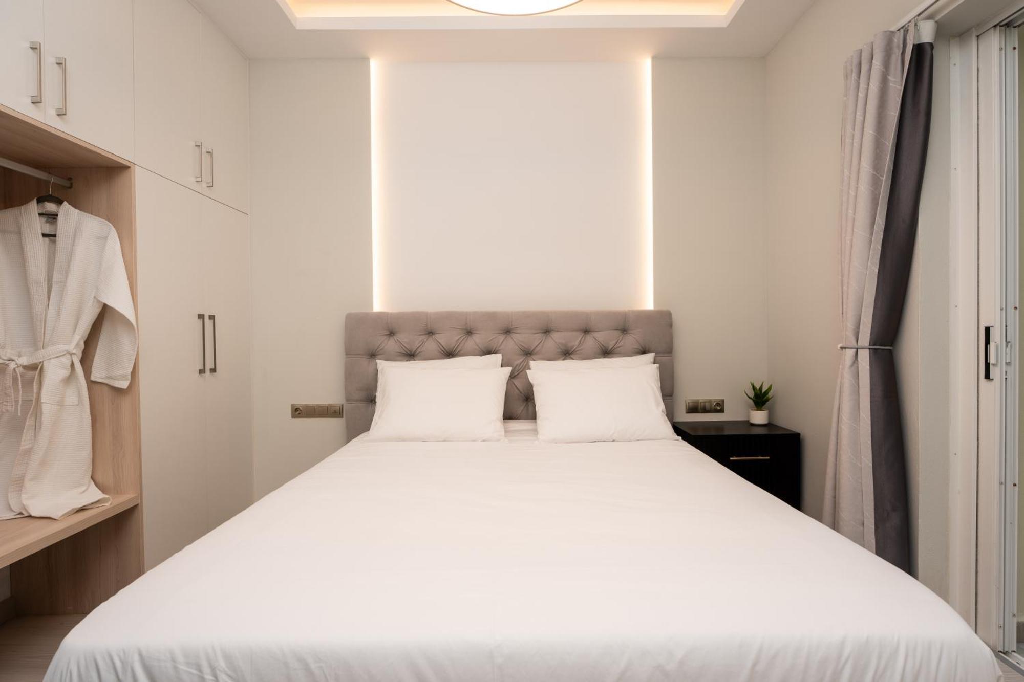 Secret View Apartment, With Private Jacuzzi Rethymno Esterno foto